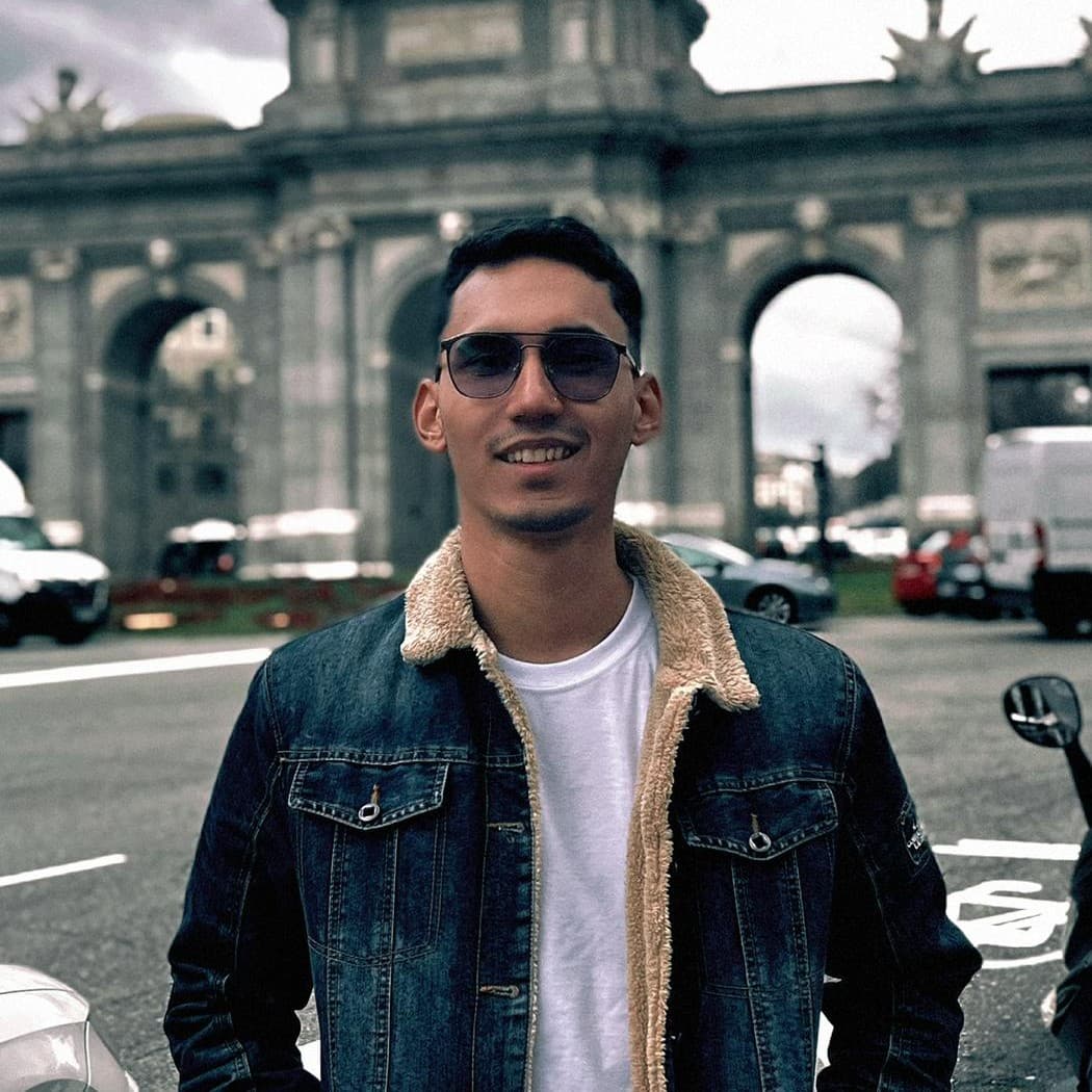 Retrato de Cristian Álvarez